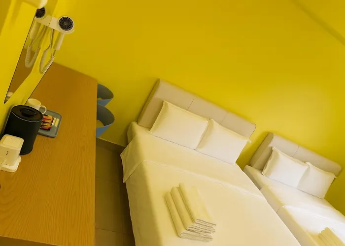 Guest house T1 Manila-near Naia Airport And Pitx