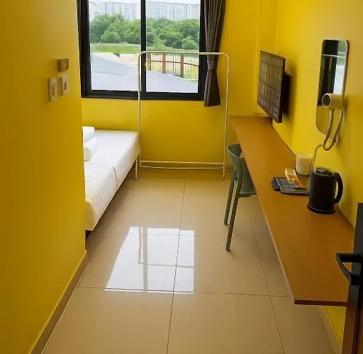 Guest house T1 Manila-near Naia Airport And Pitx 3*